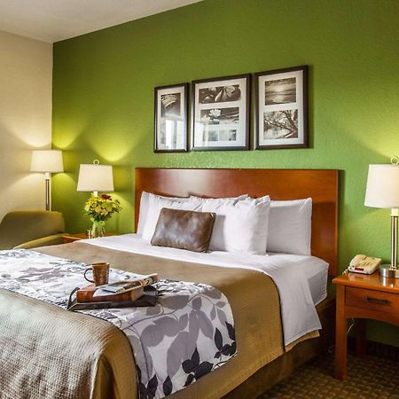Sleep Inn & Suites Gonzales Near Palmetto State Park Bagian luar foto