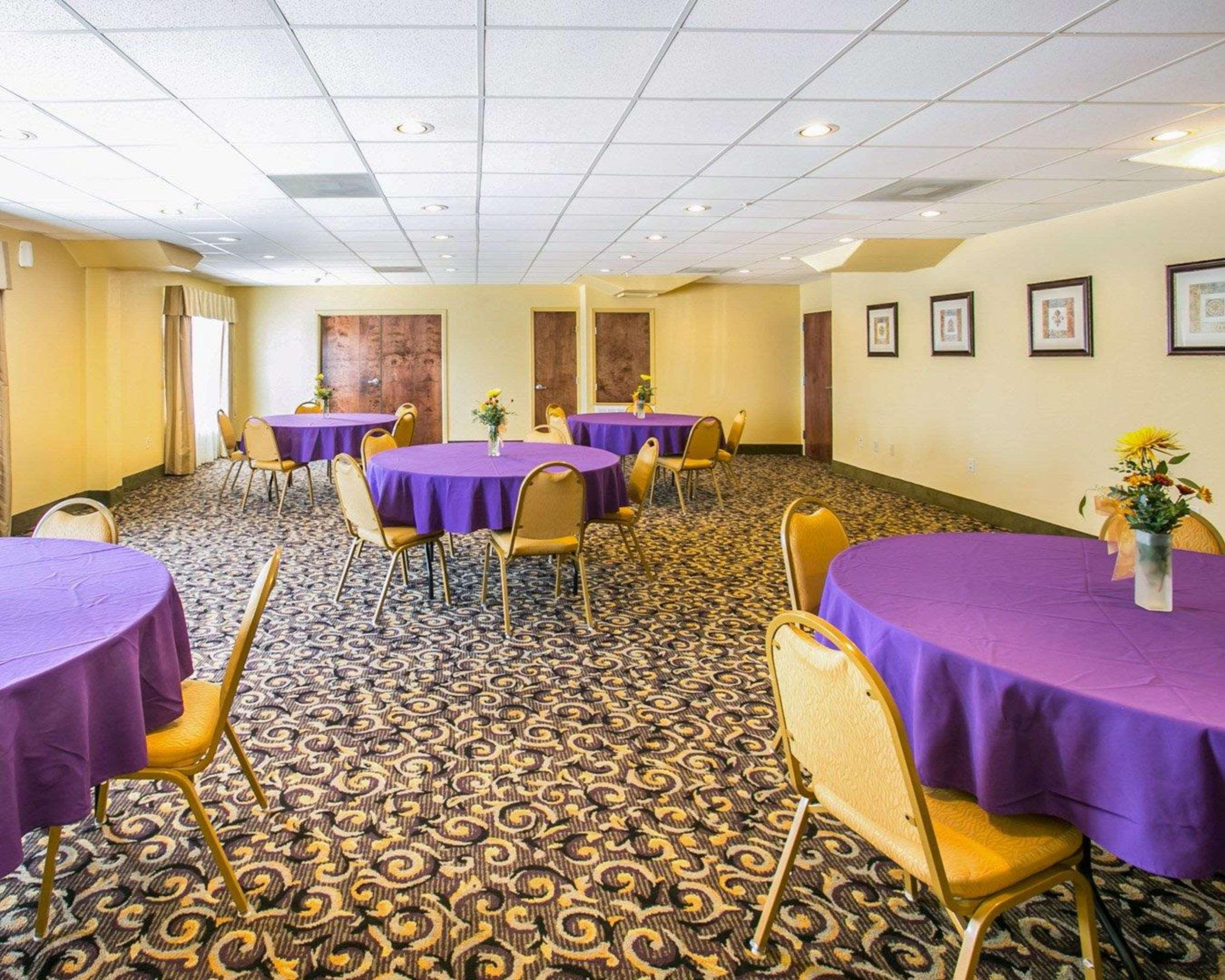 Sleep Inn & Suites Gonzales Near Palmetto State Park Bagian luar foto