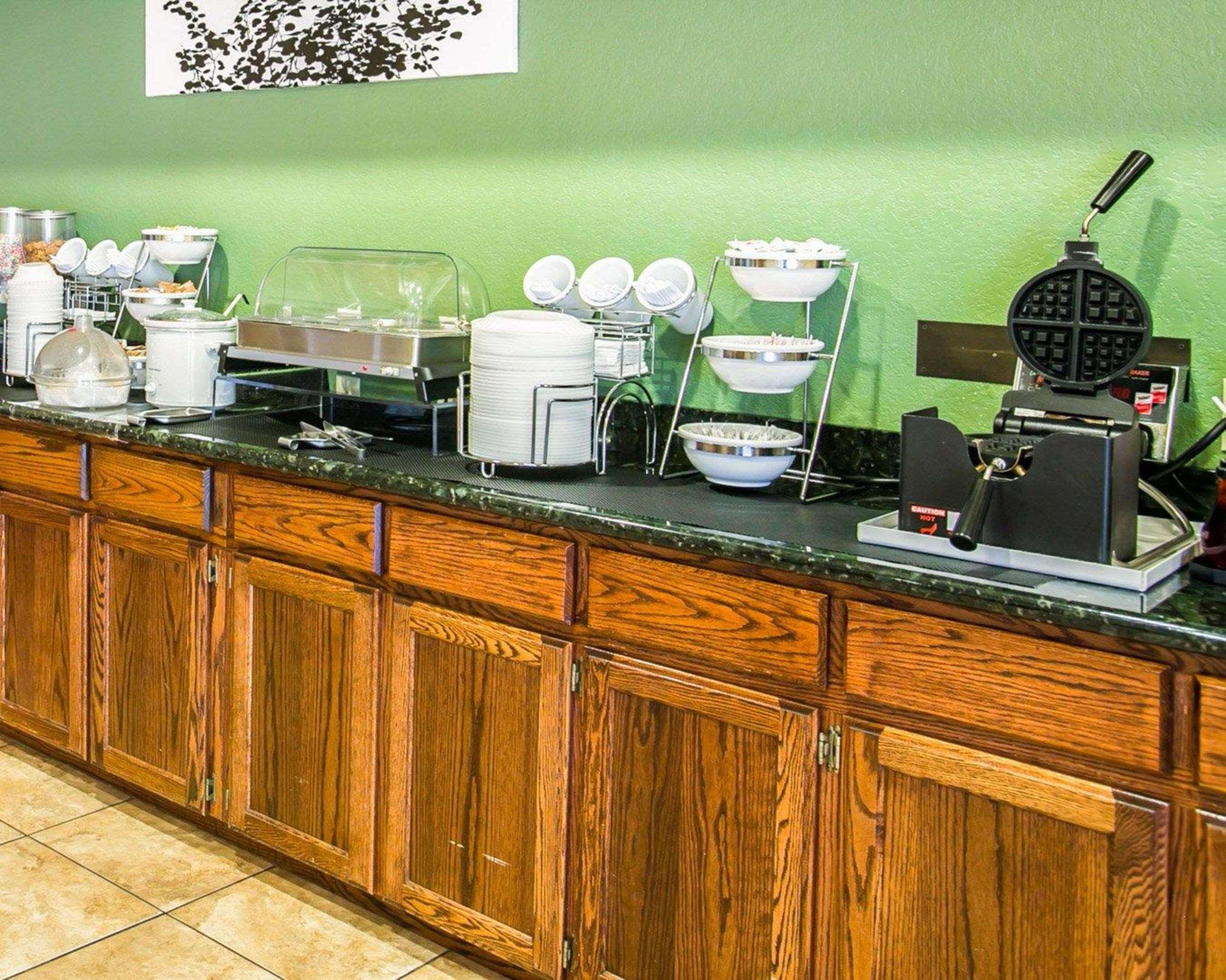 Sleep Inn & Suites Gonzales Near Palmetto State Park Bagian luar foto