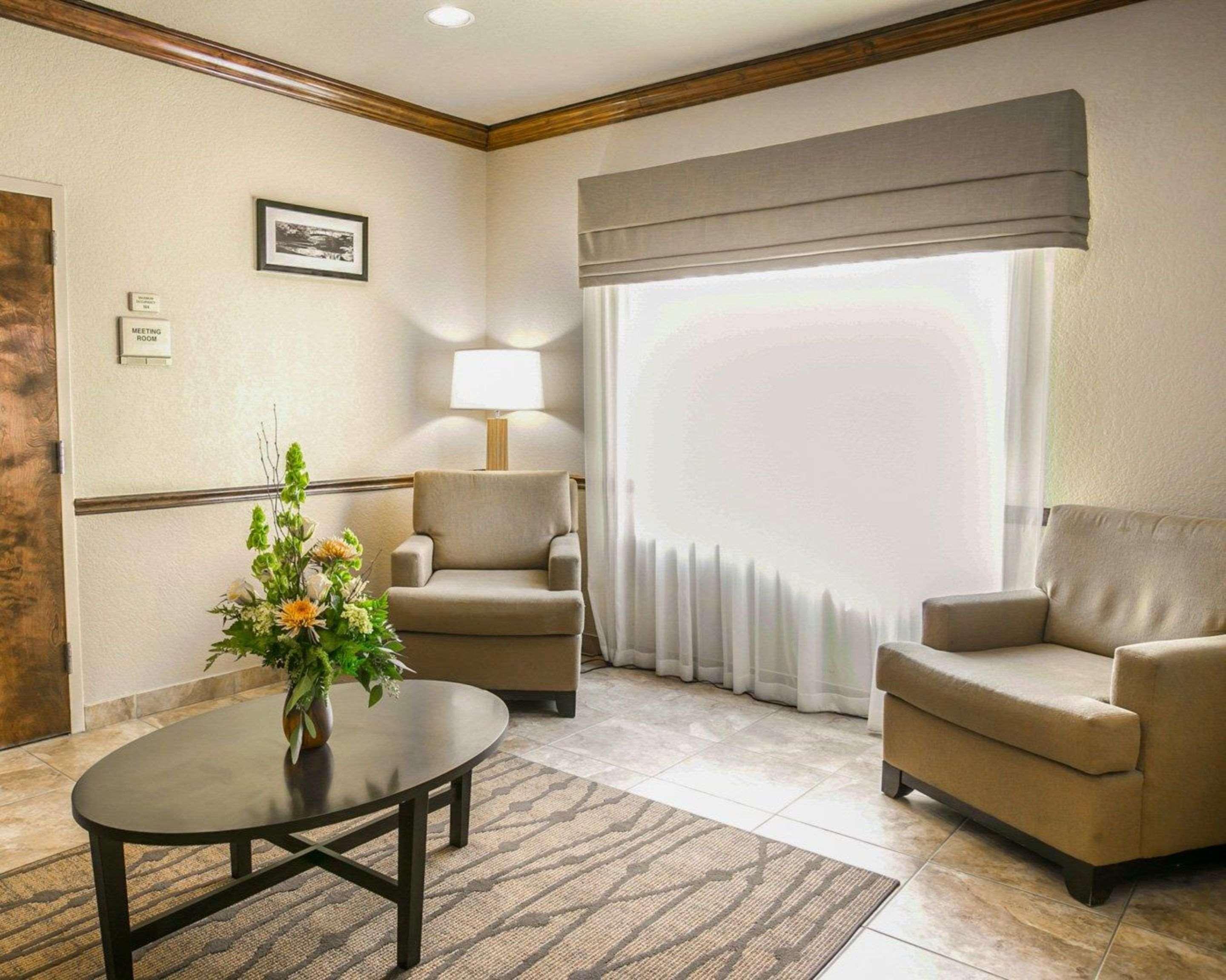 Sleep Inn & Suites Gonzales Near Palmetto State Park Bagian luar foto