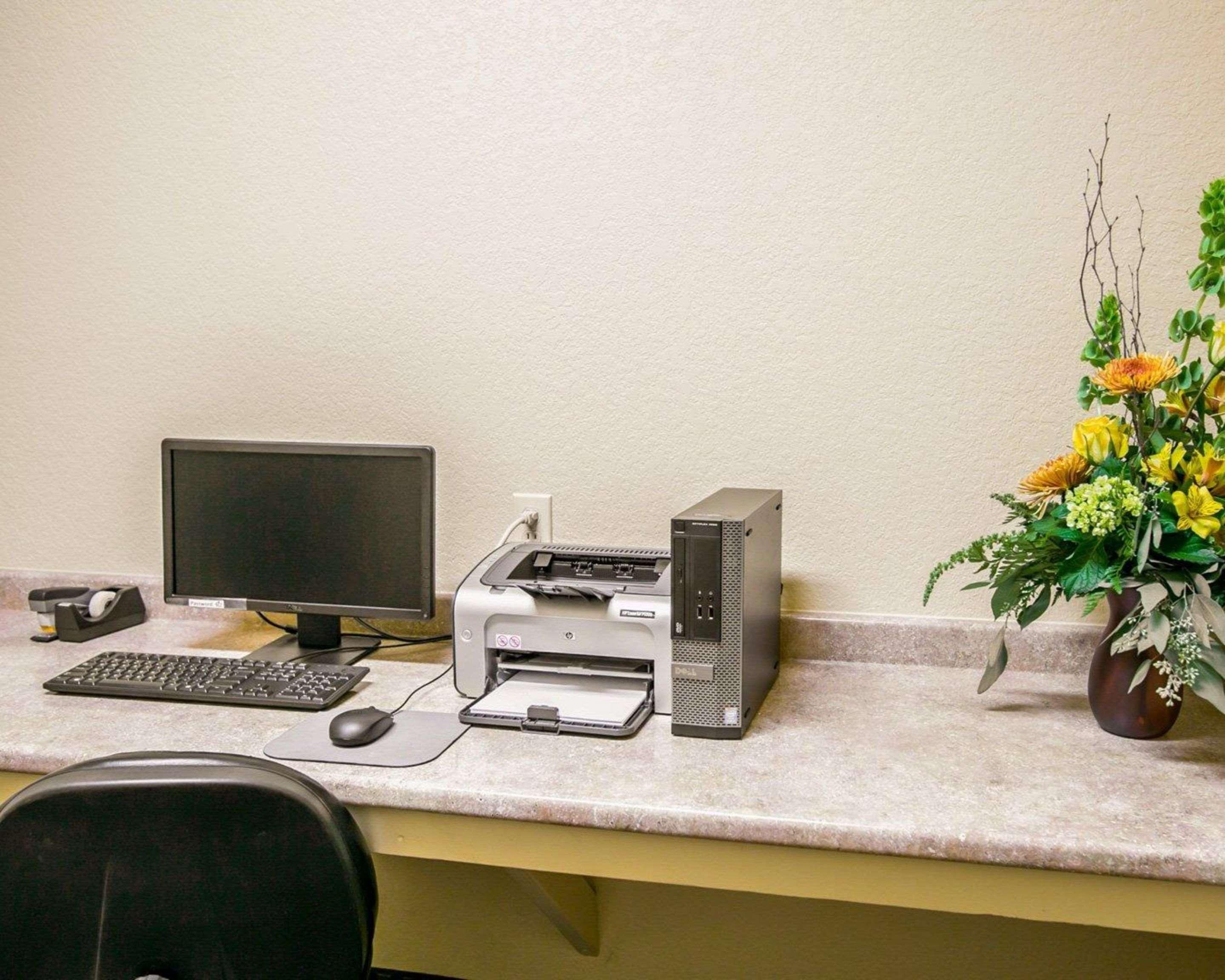 Sleep Inn & Suites Gonzales Near Palmetto State Park Bagian luar foto